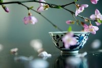 女孩子學(xué)茶藝好還是花藝好？