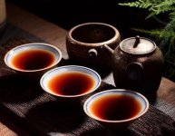 普洱生茶是當年的好還是陳年的好？